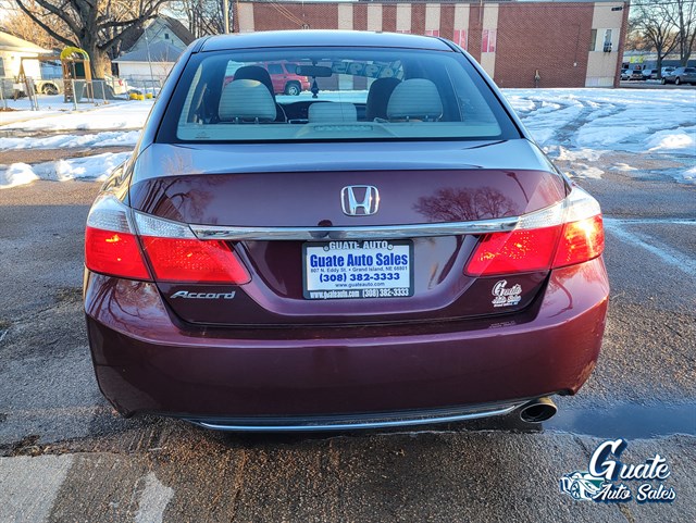 Honda Accord photo 3