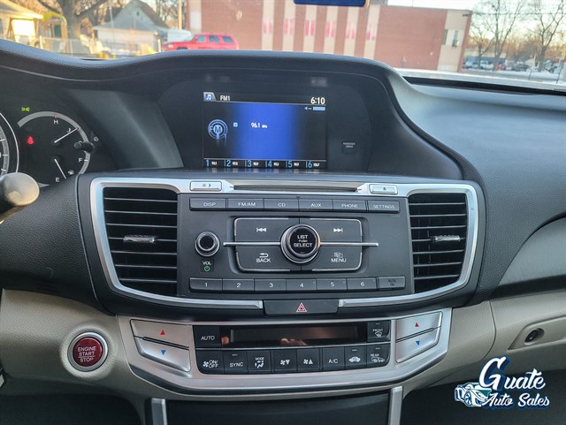 Honda Accord photo 16
