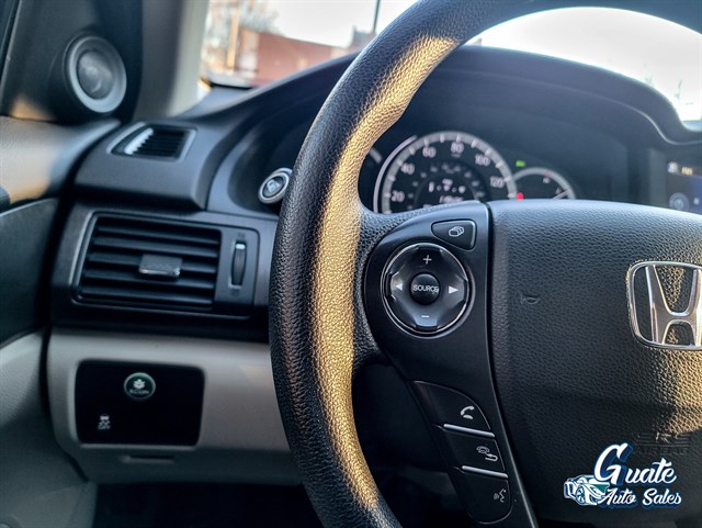 Honda Accord photo 17