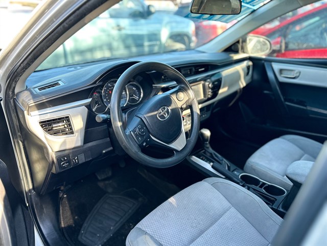 Toyota Corolla photo 13