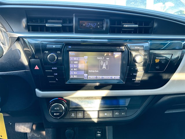 Toyota Corolla photo 6