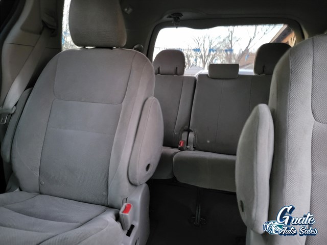Toyota Sienna photo 11