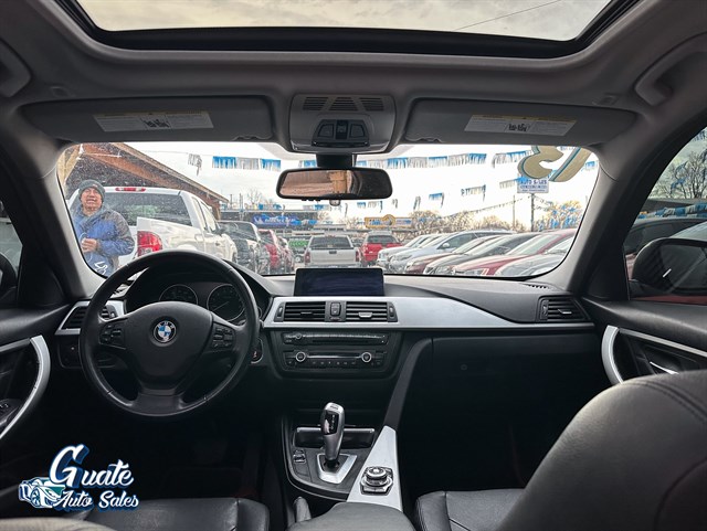 BMW 3 Series photo 4