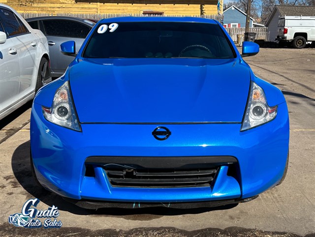 Nissan 370Z photo 2