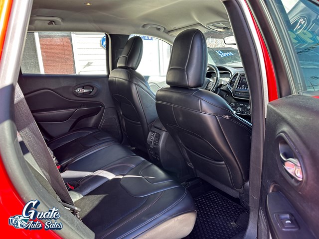 Jeep Cherokee photo 15