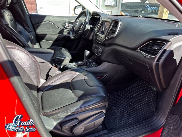 Jeep Cherokee photo 16