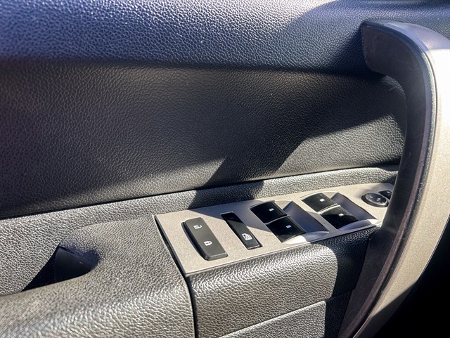 Chevrolet Silverado photo 15