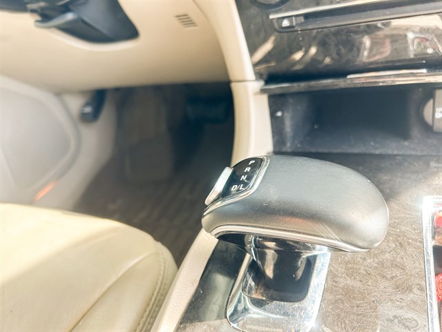 Chrysler 300 photo 8