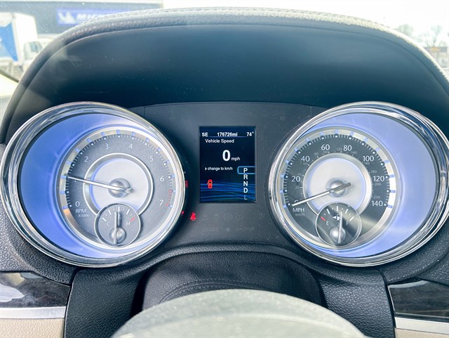 Chrysler 300 photo 6