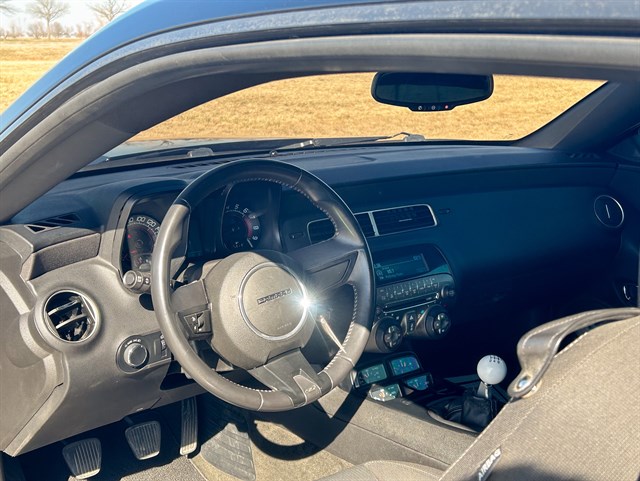 Chevrolet Camaro photo 4