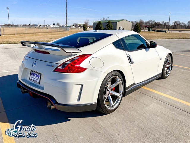 Nissan Z photo 11