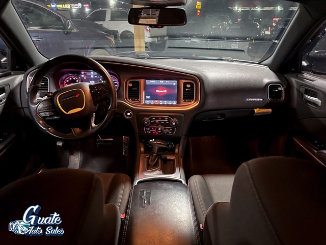 Dodge Charger photo 4