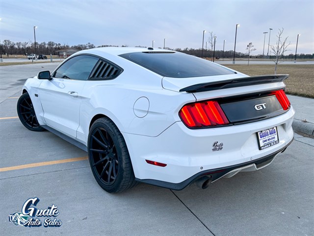 Ford Mustang photo 10