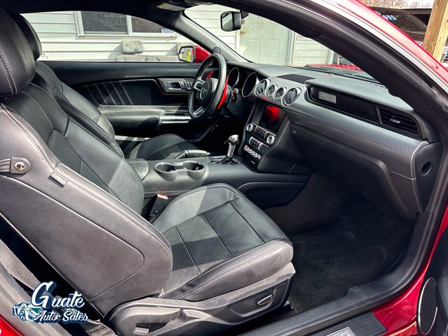 Ford Mustang photo 14