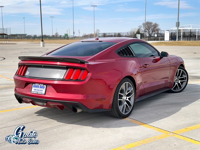 Ford Mustang photo 13