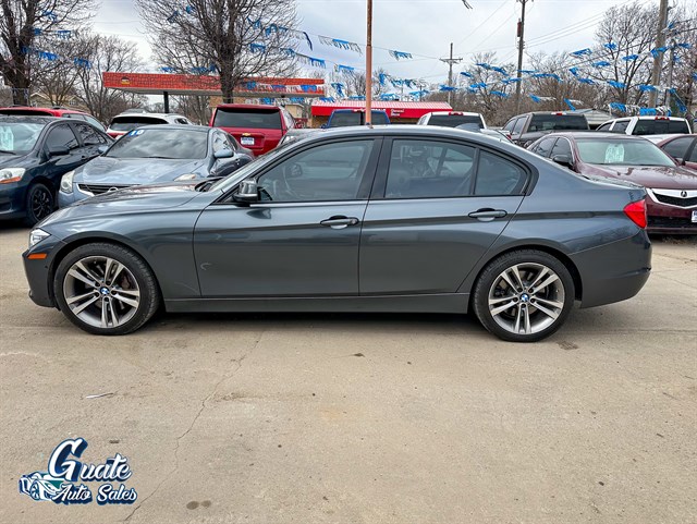 BMW 3 Series photo 8