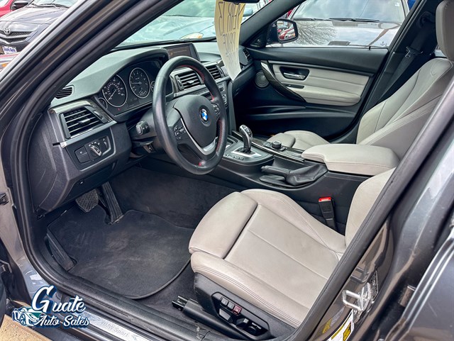 BMW 3 Series photo 5