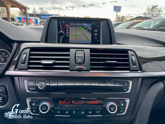 BMW 3 Series photo 6