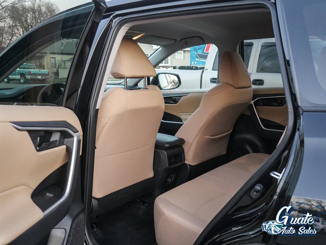 Toyota RAV4 photo 11