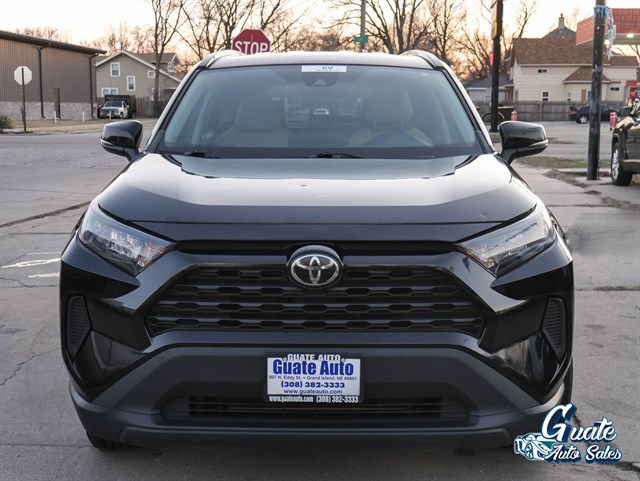 Toyota RAV4 photo 2