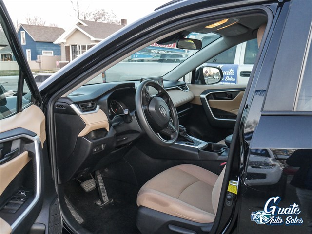 Toyota RAV4 photo 9