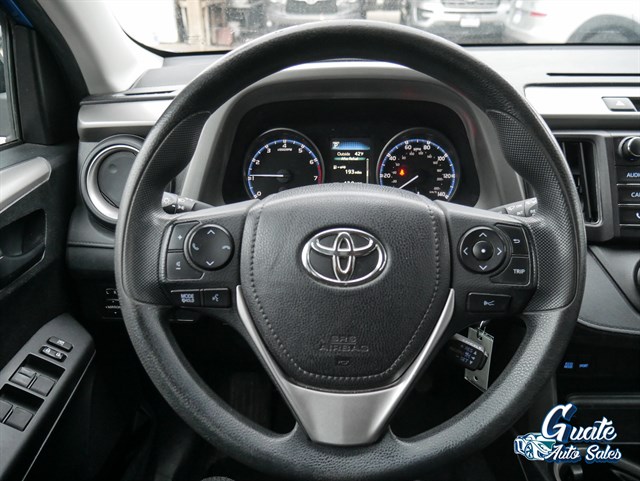 Toyota RAV4 photo 8