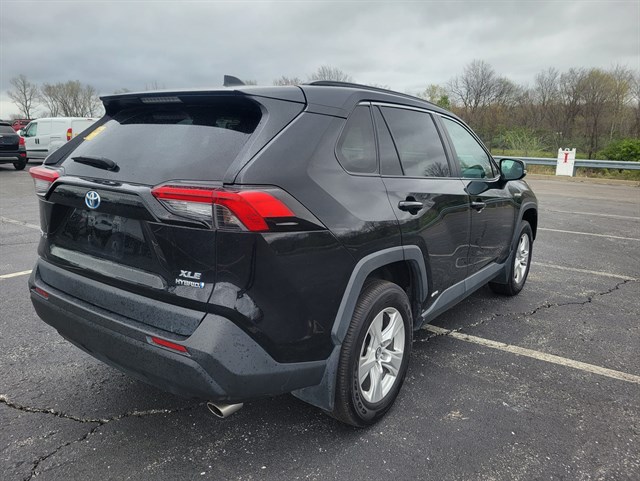 Toyota RAV4 photo 10