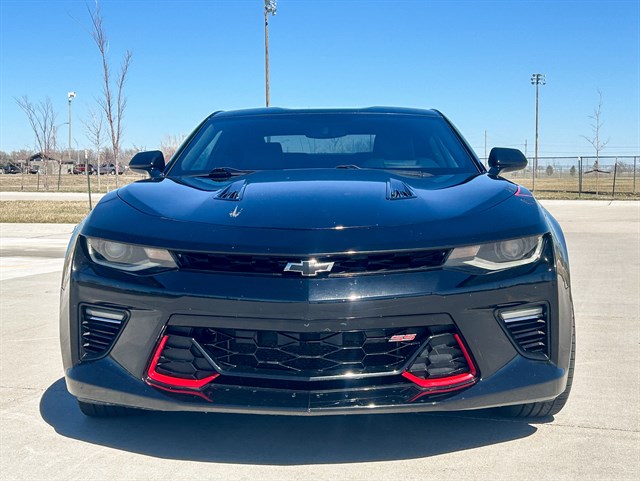 Chevrolet Camaro photo 2