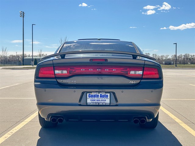 Dodge Charger photo 11