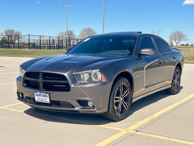 Dodge Charger photo 3
