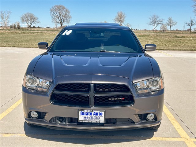 Dodge Charger photo 2