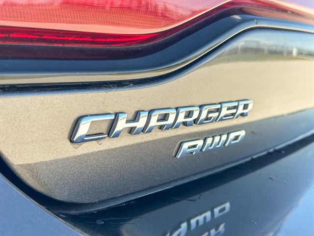 Dodge Charger photo 19