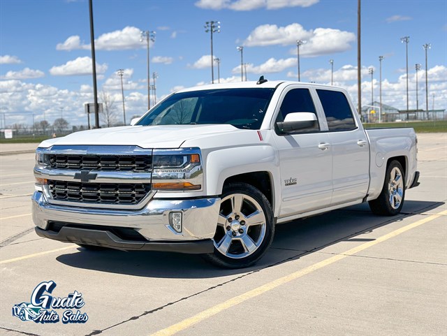 Chevrolet Silverado photo 3