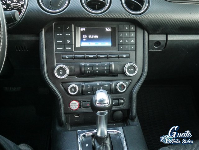 Ford Mustang photo 6