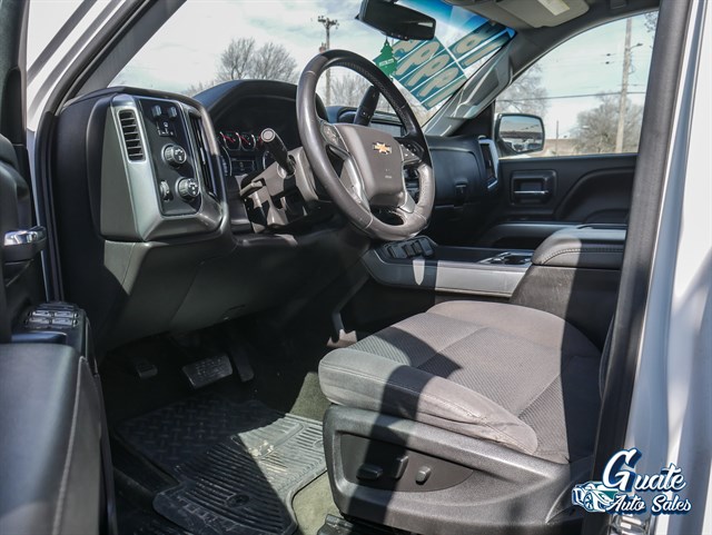 Chevrolet Silverado photo 4