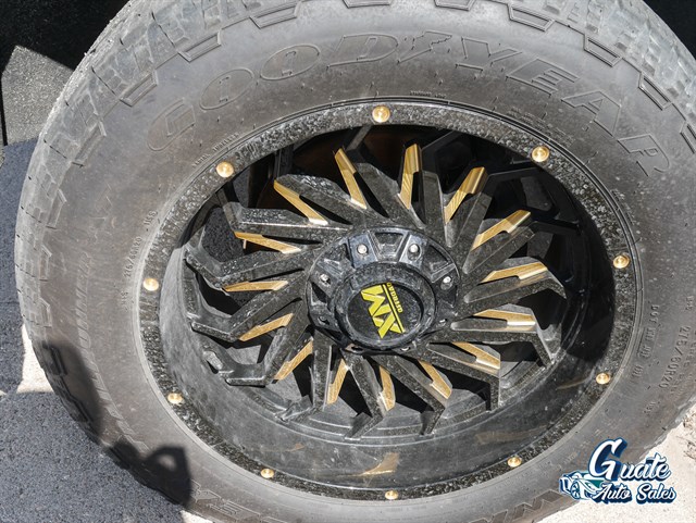 Chevrolet Silverado photo 13