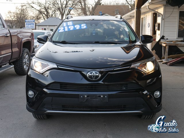 Toyota RAV4 photo 2