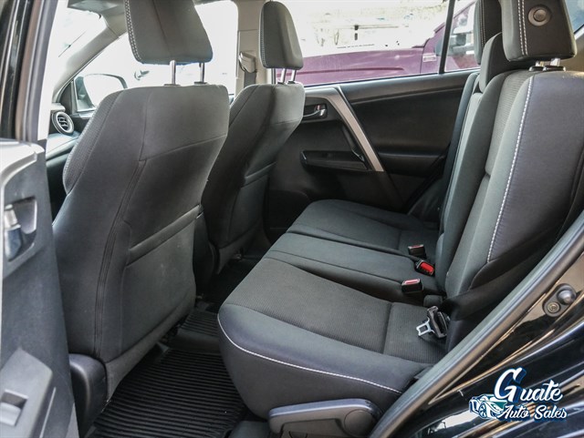 Toyota RAV4 photo 9