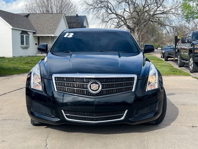Cadillac ATS photo 2