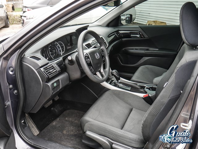 Honda Accord photo 5