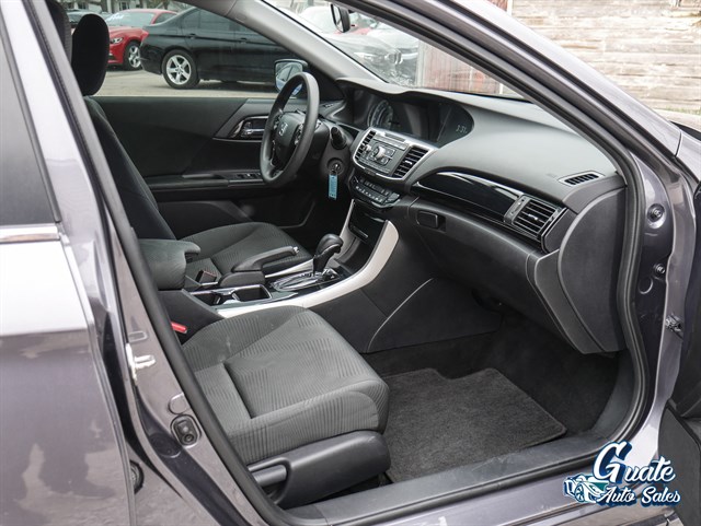 Honda Accord photo 16