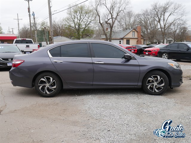 Honda Accord photo 14