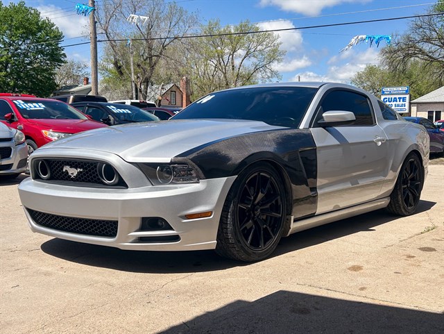 Ford Mustang photo 3