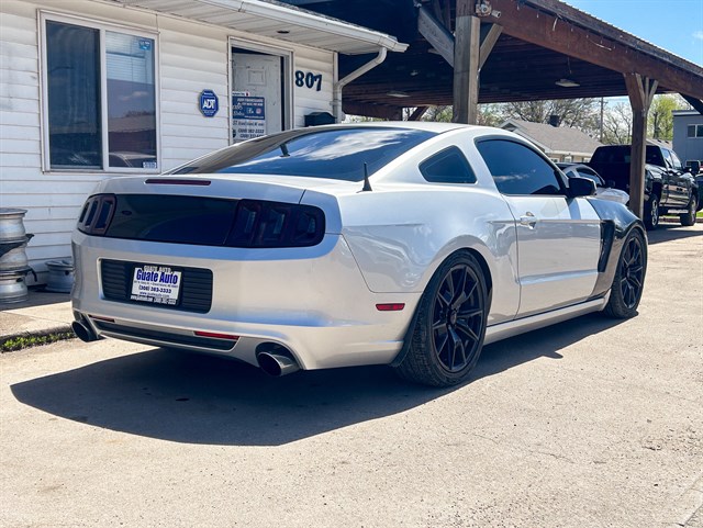 Ford Mustang photo 11