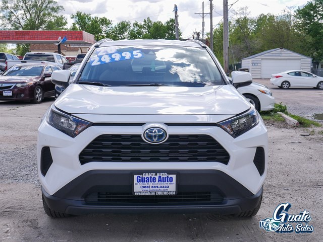 Toyota RAV4 photo 2