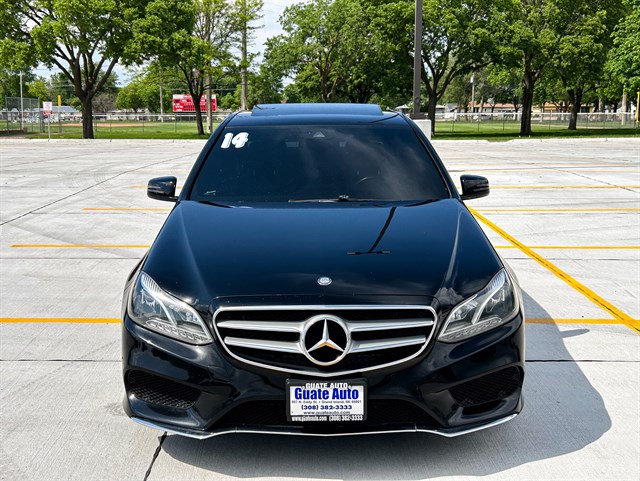 Mercedes-Benz E-Class photo 2