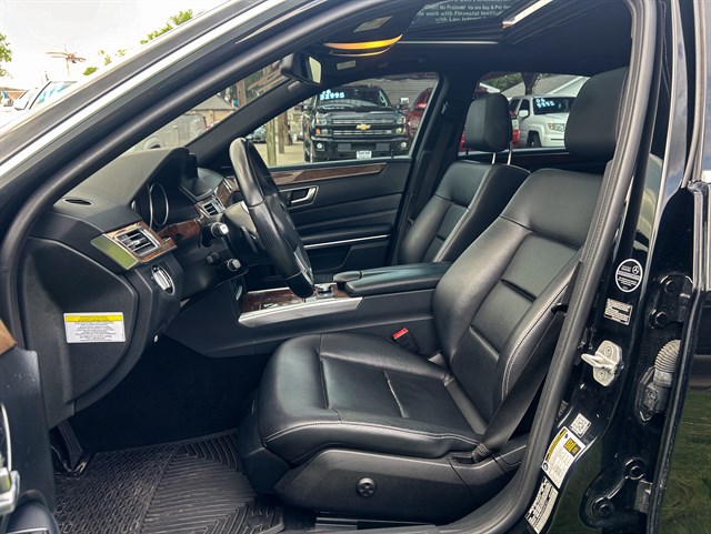 Mercedes-Benz E-Class photo 15
