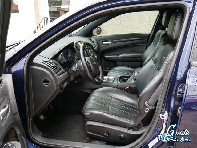 Chrysler 300 photo 5