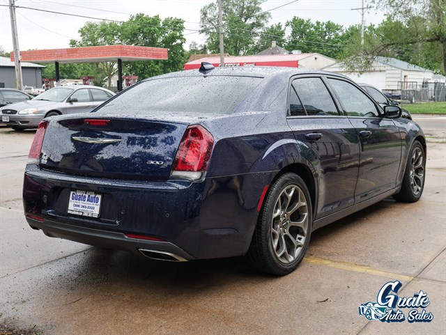 Chrysler 300 photo 10