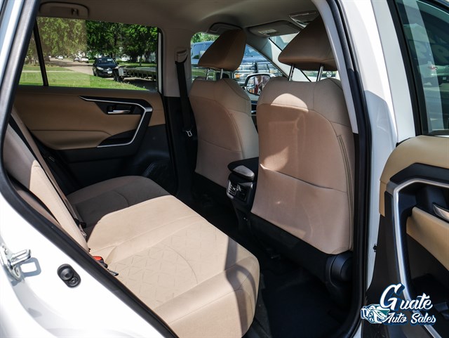Toyota RAV4 photo 12